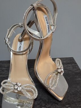 NEW!🔥Steve Madden Silver Crystal Bow Ankle-Strap Heels